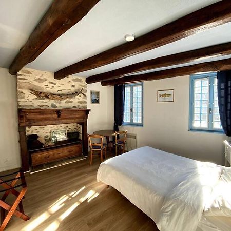 Maison Pecheur Sur La Dordogne Argentat Extérieur photo